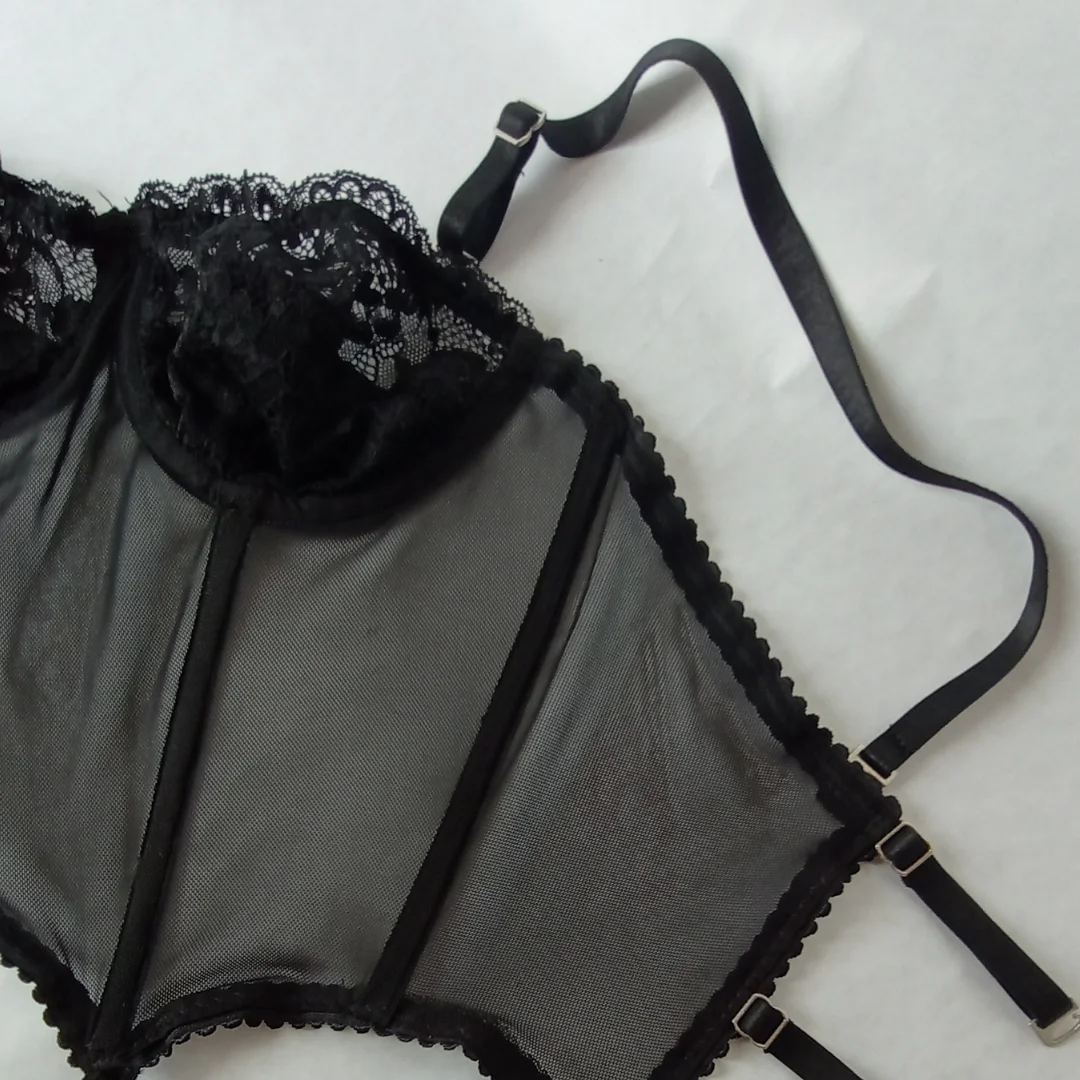 bustier negro